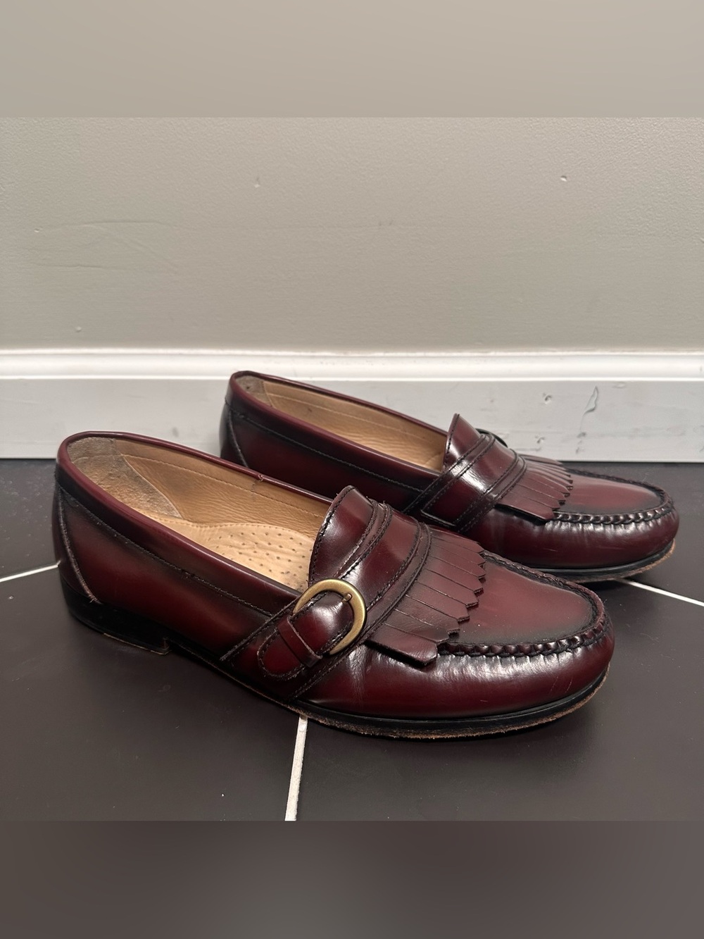 Bass Men's kiltie buckle Penny Loafers in Burgundy Leather